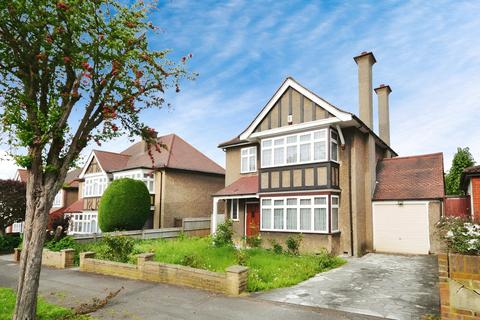 4 bedroom detached house to rent, Greystone Gardens, Harrow, Middlesex, HA3 0EF
