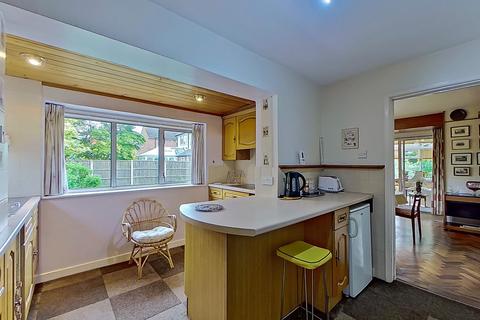 1 Hollyfield Drive, Sutton Coldfield, B75 7SF