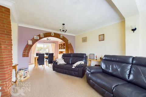 3 bedroom semi-detached house for sale, Leewood Crescent, New Costessey, Norwich