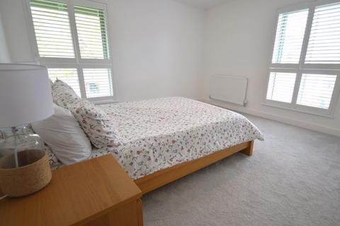 6 The Oaks, Llangattock, Crickhowell, NP8 1QA