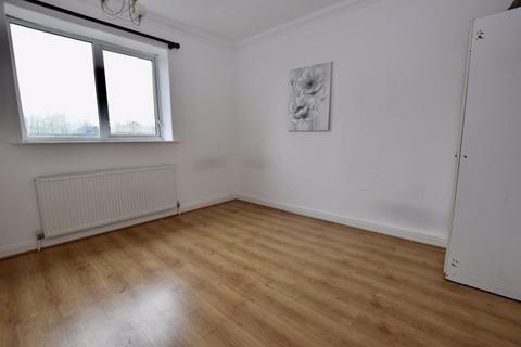 4 Fraser Road, Rotherham, S60 2SZ