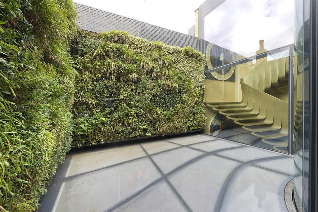 Terrace 2