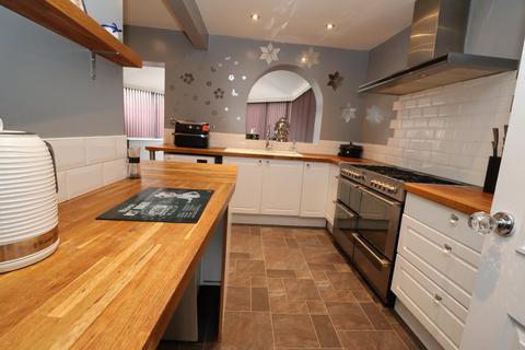 47 Darrington Drive, Warmsworth, Doncaster, DN4 9LF