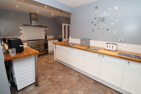 47 Darrington Drive, Warmsworth, Doncaster, DN4 9LF
