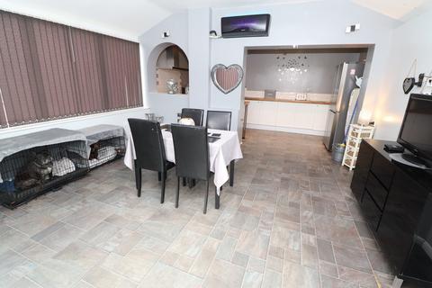 47 Darrington Drive, Warmsworth, Doncaster, DN4 9LF