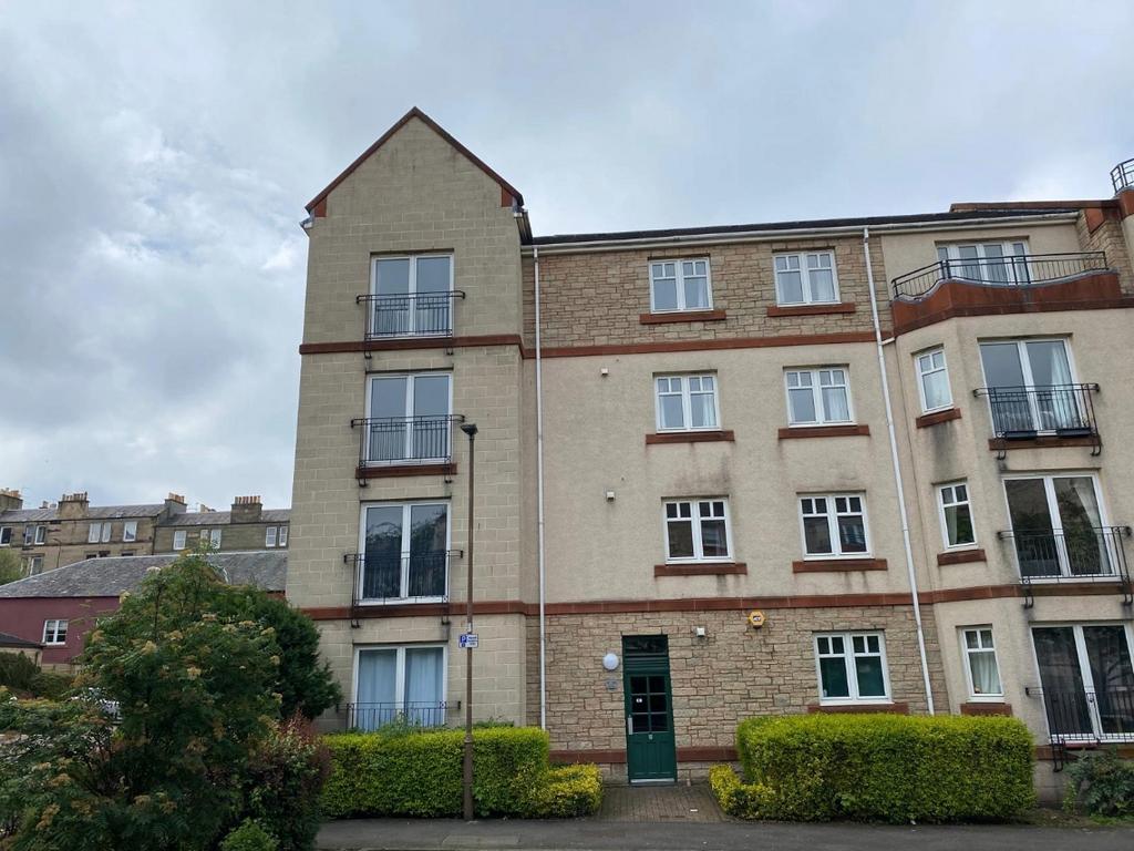 Sinclair Place - 3 bedroom flat to rent