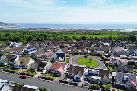 4 bedroom detached bungalow for sale, 58 Danygraig Avenue, Porthcawl, CF36 5AE