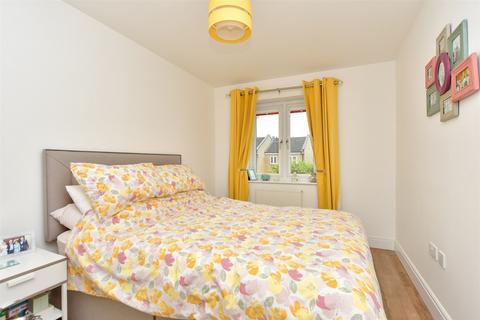 52 Castle Street, Swanscombe, DA10 0HN