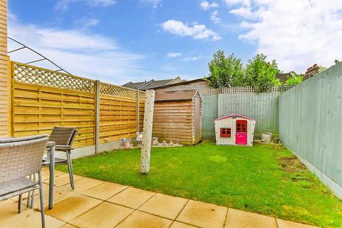 52 Castle Street, Swanscombe, DA10 0HN