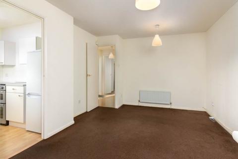 2 bedroom flat to rent, Osprey Road, Waltham Abbey, Essex