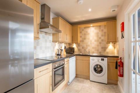 2 bedroom flat to rent, Picardy Place, New Town, Edinburgh