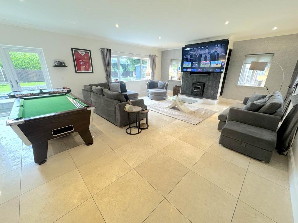 Living Rm