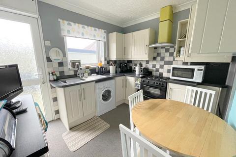 4 bedroom semi-detached house for sale, Maes Llyfnwy, Talysarn, Caernarfon, Gwynedd, LL54