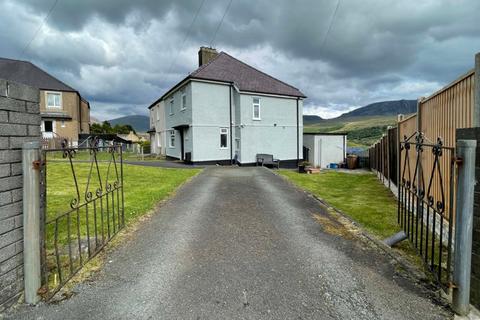 4 bedroom semi-detached house for sale, Maes Llyfnwy, Talysarn, Caernarfon, Gwynedd, LL54