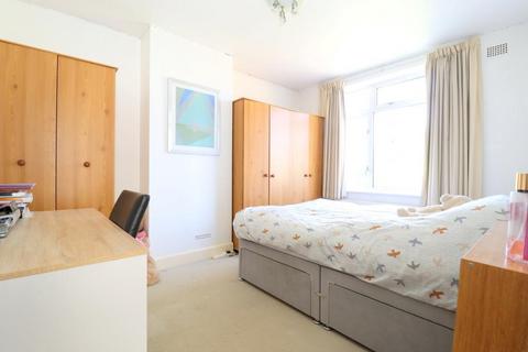3 bedroom semi-detached house for sale, Cranleigh Gardens, New Bedford Road Area, Luton, Bedfordshire, LU3 1LT