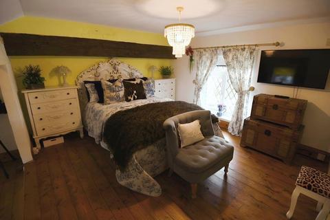 1 bedroom terraced house for sale, St Johns Road, Tilney St Lawrence, Kings Lynn, Norfolk, PE34 4QJ