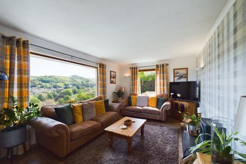 2 Cairnside, Ilfracombe, EX34 8EW