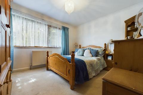2 Cairnside, Ilfracombe, EX34 8EW