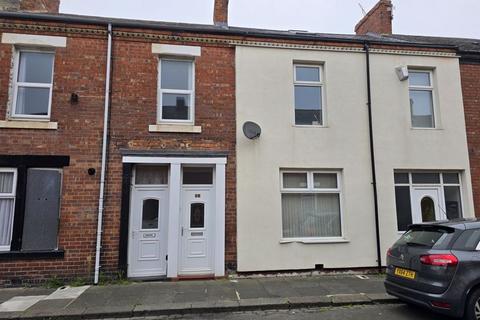 2 bedroom flat to rent, Lynn Street, Blyth
