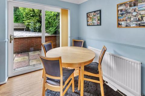 5 Bramble Close, Littleborough, OL15 8NU