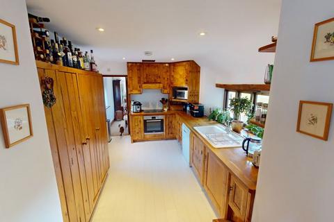 4 bedroom property for sale, West Barn, Furlong, Chagford