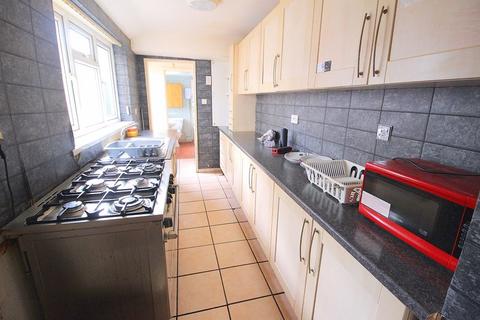 3 bedroom terraced house to rent, Pargeter Street, Walsall