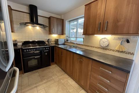 4 Beauly Close, Ramsbottom, Bury, BL0 9WB
