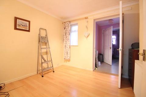 8 Cheviot Road, Luton, LU3 3DQ