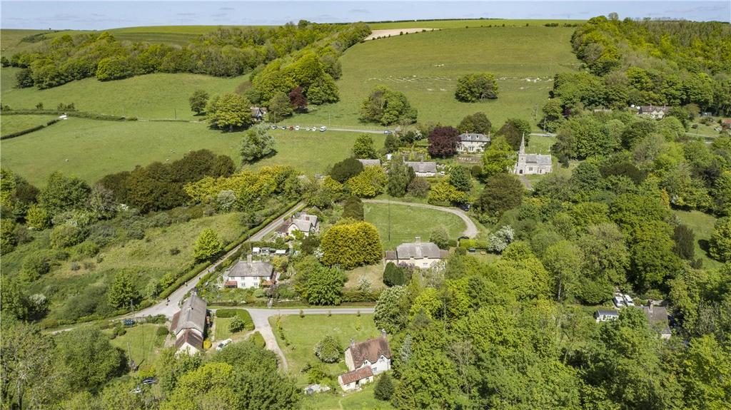 Littlebredy Village