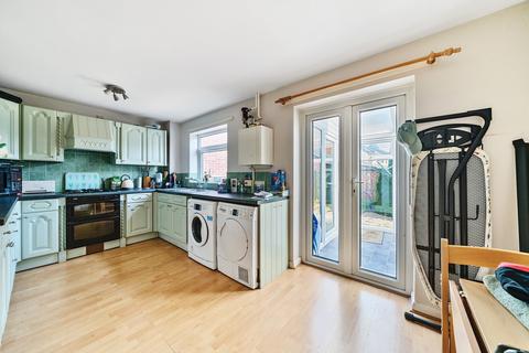 54 Ladymeade, Ilminster, TA19 0EA