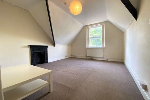 1 bedroom flat to rent, Oakfield Road, Newport