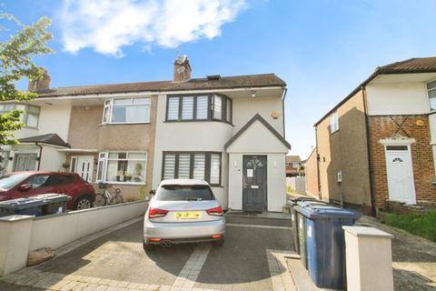4 bedroom end of terrace house for sale, Girton Road, Northolt