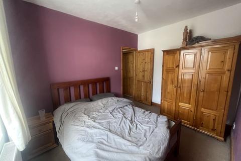 4 bedroom terraced house to rent, Cowley Mill Road, Uxbridge, UB8