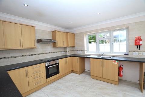 5 bedroom bungalow to rent, Lakehall Road, Thornton Heath, CR7