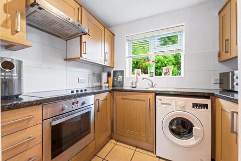 1 bedroom ground floor maisonette for sale, Chartwell Gardens, Cheam, Sutton