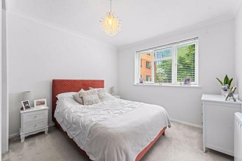 1 bedroom ground floor maisonette for sale, Chartwell Gardens, Cheam, Sutton