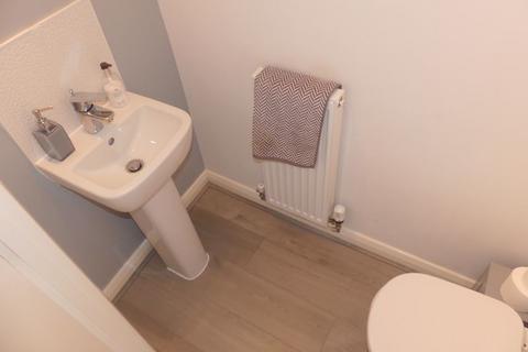 11 High Vale Close, Oldham, OL8 4AZ