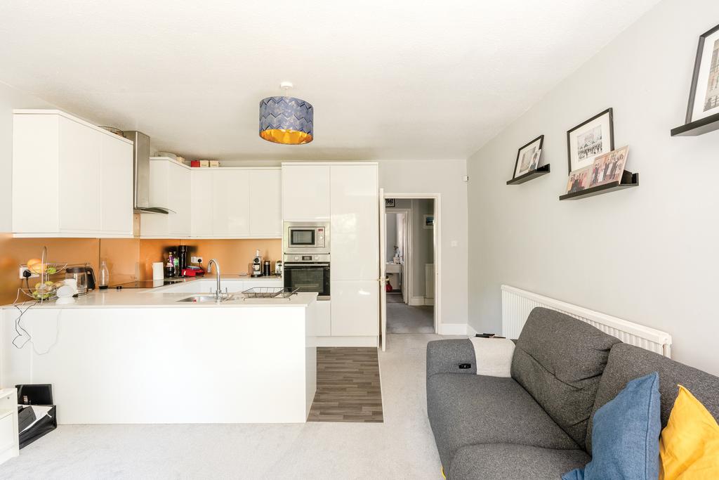 Apartment in Bristol, Redland - View 4