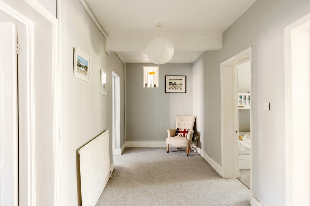 Apartment in Bristol, Redland - More