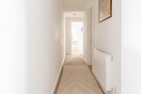 Basement Flat, 17 Southleigh Road, Bristol, BS8 2BQ