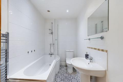 83 Seymour Road, Gloucester, GL1 5PT