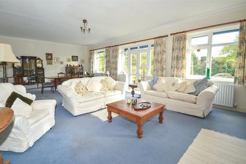 4 bedroom bungalow for sale, Castlegate, Pulborough, West Sussex, RH20