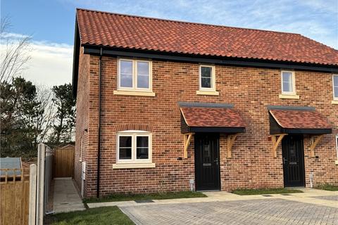 3 bedroom semi-detached house for sale, Laurie Shepherd Close, Halesworth, Suffolk
