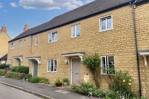 2 bedroom ground floor maisonette for sale, Knapps Crescent, Cheltenham GL52