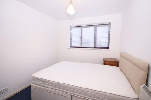 2 bedroom apartment to rent, Tyndale Court, E14