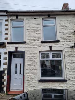 3 bedroom terraced house to rent, North Road, Ferndale