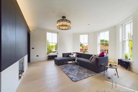 4 bedroom penthouse to rent, Cavendish Road, Altrincham WA14