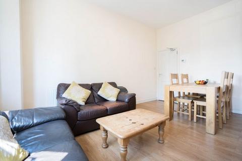 1 bedroom flat to rent, 1 room available @ 476 Glossop Road, Broomhill