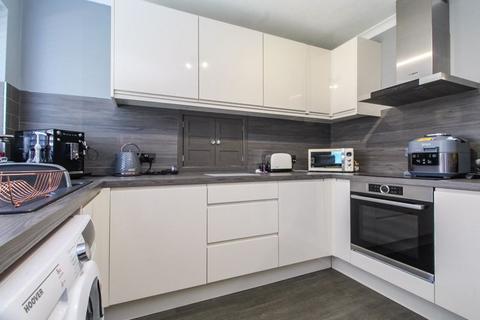 27 Addingtons Road, Great Barford, Bedford, MK44 3HR