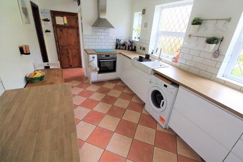 4 bedroom terraced house for sale, Westfield Road, SEDGLEY DY3
